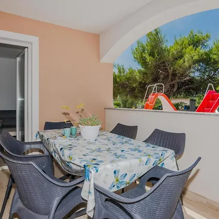 Apartmán With Parking Space - 21782 Vir