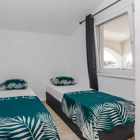 With Parking Space - 21782 Appartement *