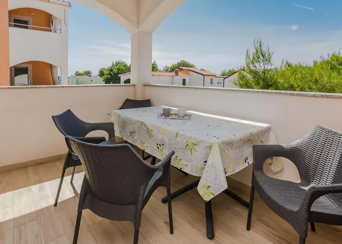 With Parking Space - 21782 * Vir